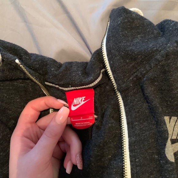 Nike zip up - Picture 2 of 2